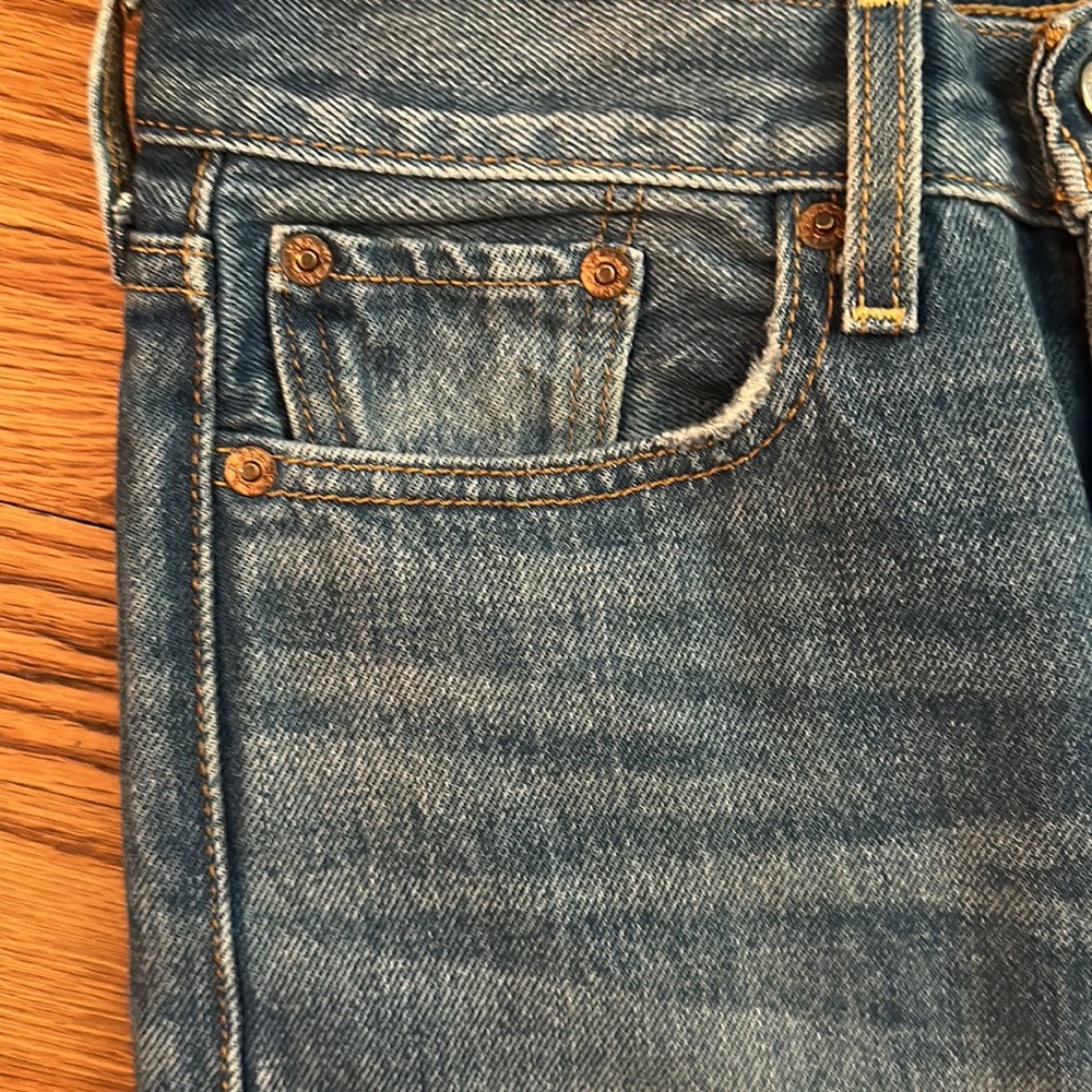 Levi's Women's Straight Leg Jeans in Blue - Picture 13 of 13